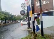 Trotoar Diduga Dijadikan Lahan Parkir Hostel Melana, Warga Soroti Dugaan Pelanggaran Aturan Tata Ruang